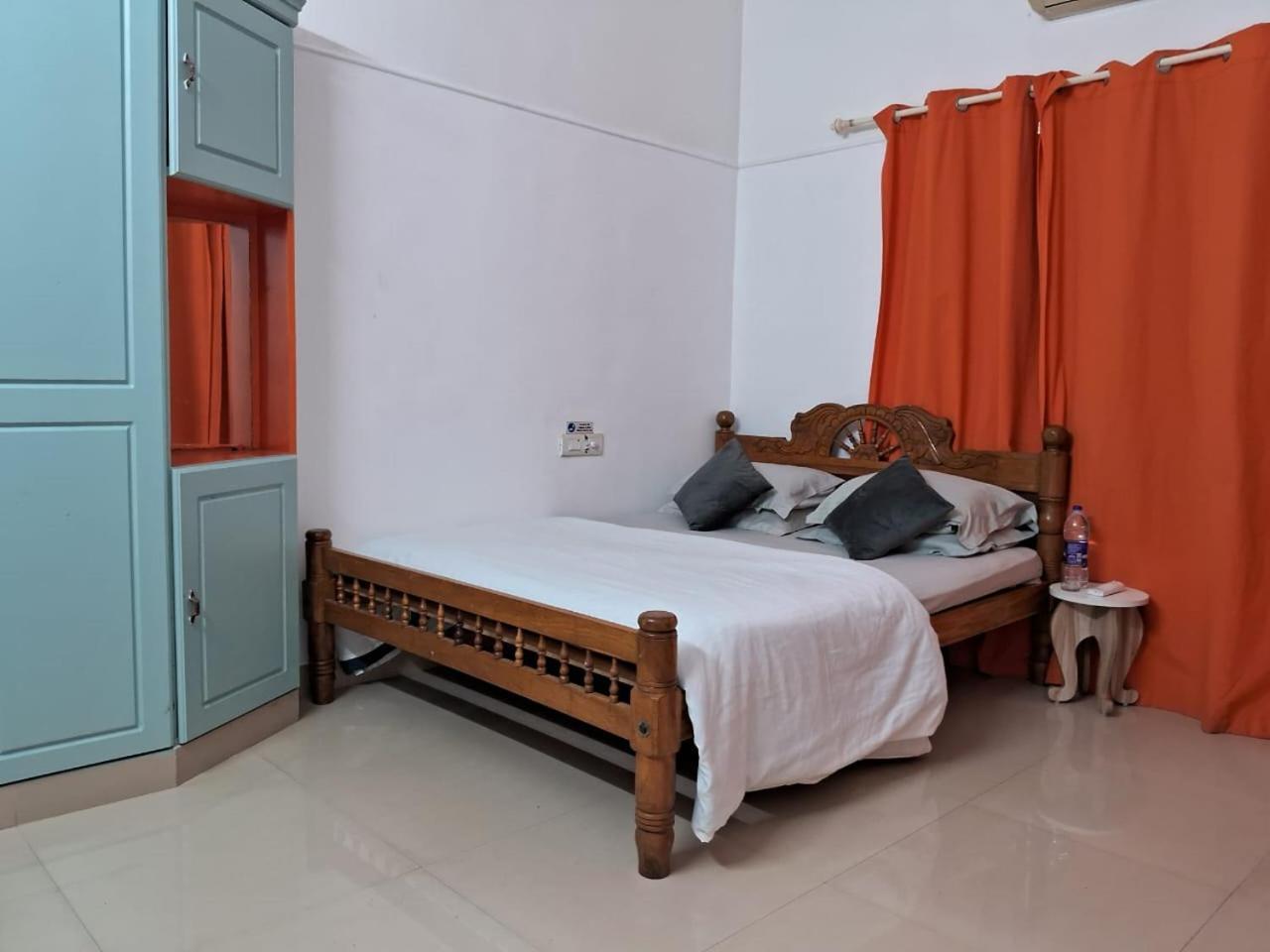 Orange Valley Homestay Thiruvananthapuram ภายนอก รูปภาพ