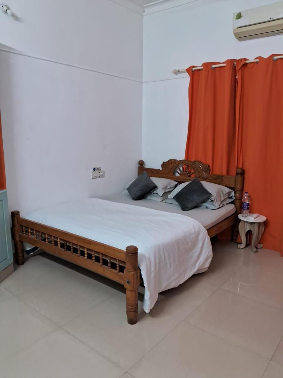 Orange Valley Homestay Thiruvananthapuram ภายนอก รูปภาพ