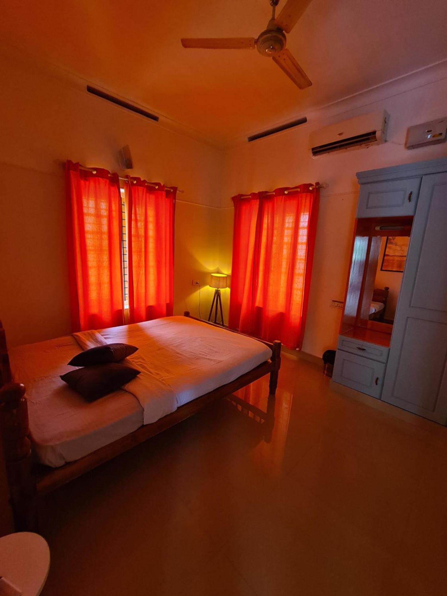 Orange Valley Homestay Thiruvananthapuram ภายนอก รูปภาพ