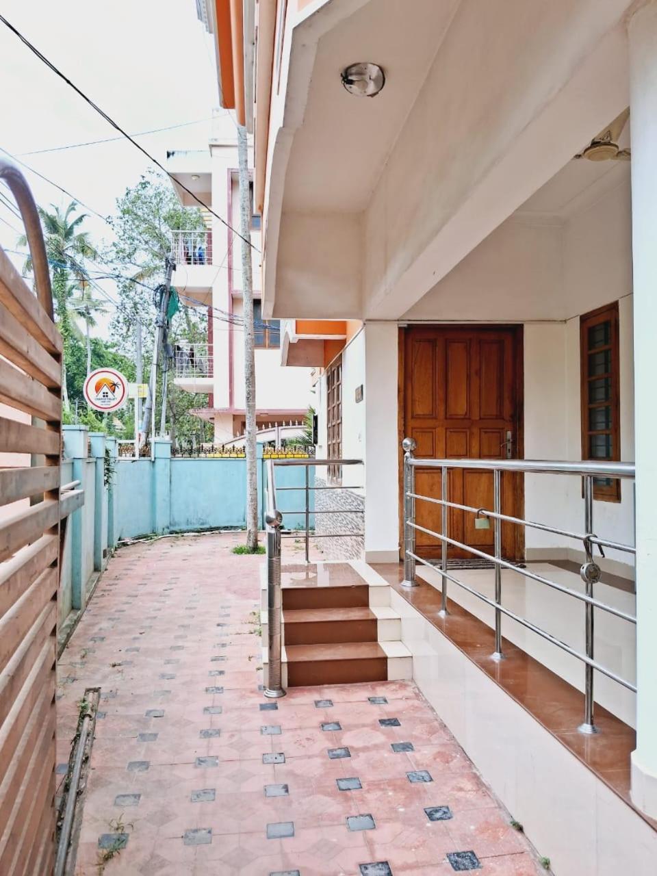 Orange Valley Homestay Thiruvananthapuram ภายนอก รูปภาพ