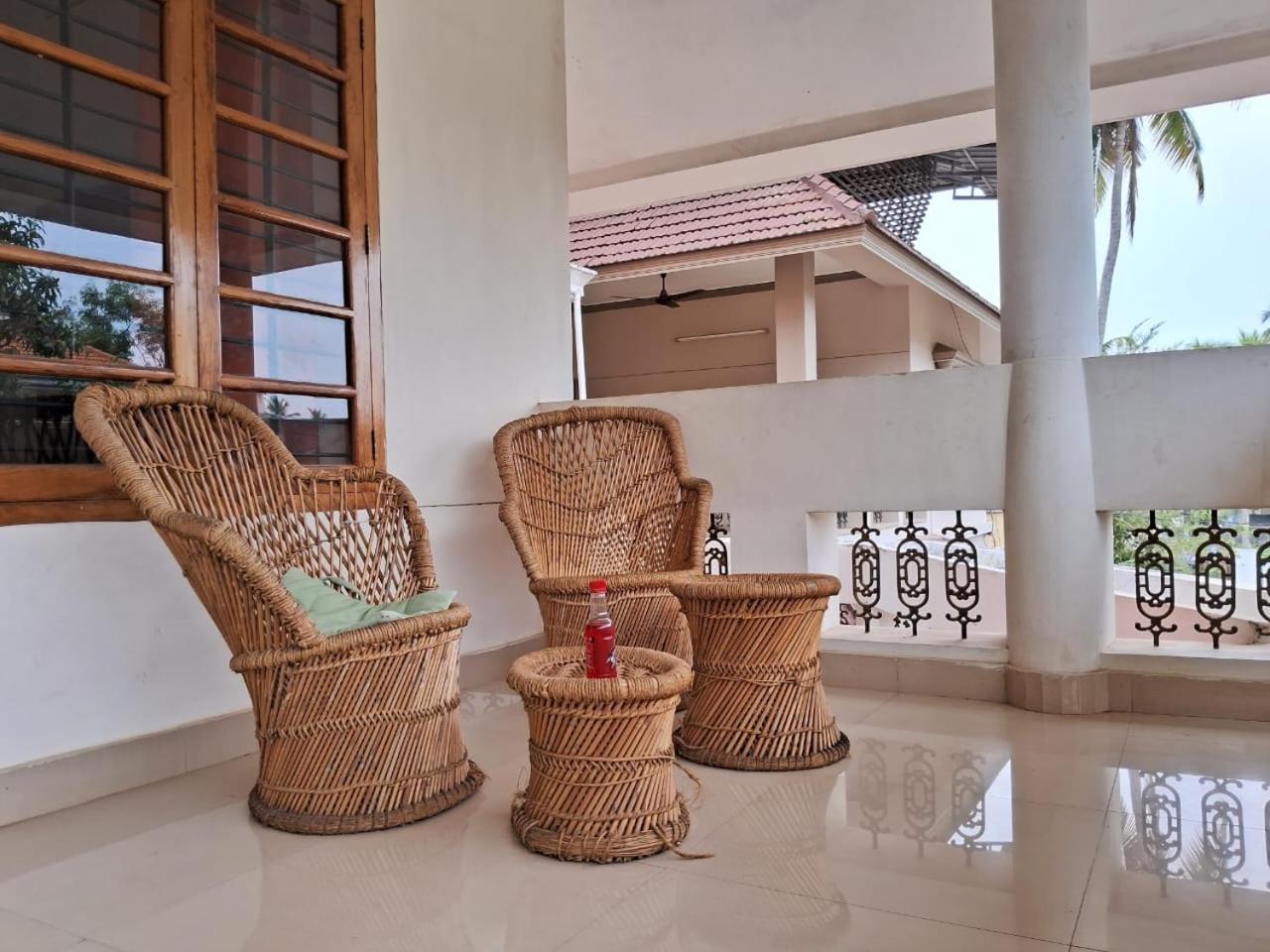 Orange Valley Homestay Thiruvananthapuram ภายนอก รูปภาพ